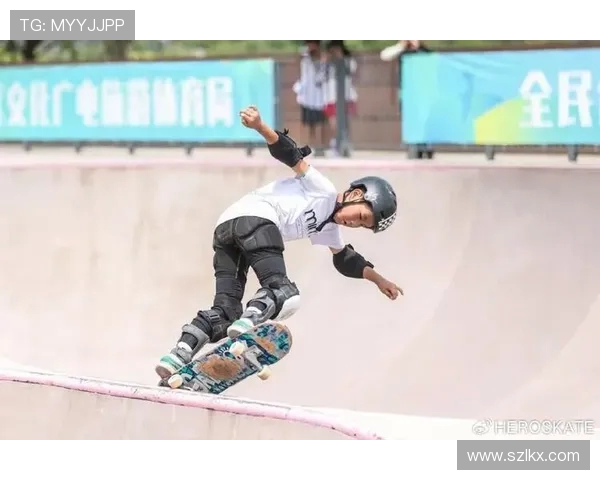 深圳滑板队的耐力挑战与成长之路探讨 深圳滑板队的耐力挑战与成长之路探讨