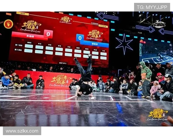 重庆街舞队在全国街舞比赛中荣获第八名展现实力与风采